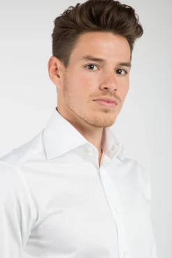 Chemise cintrée en pur coton unie à col haut deux boutons