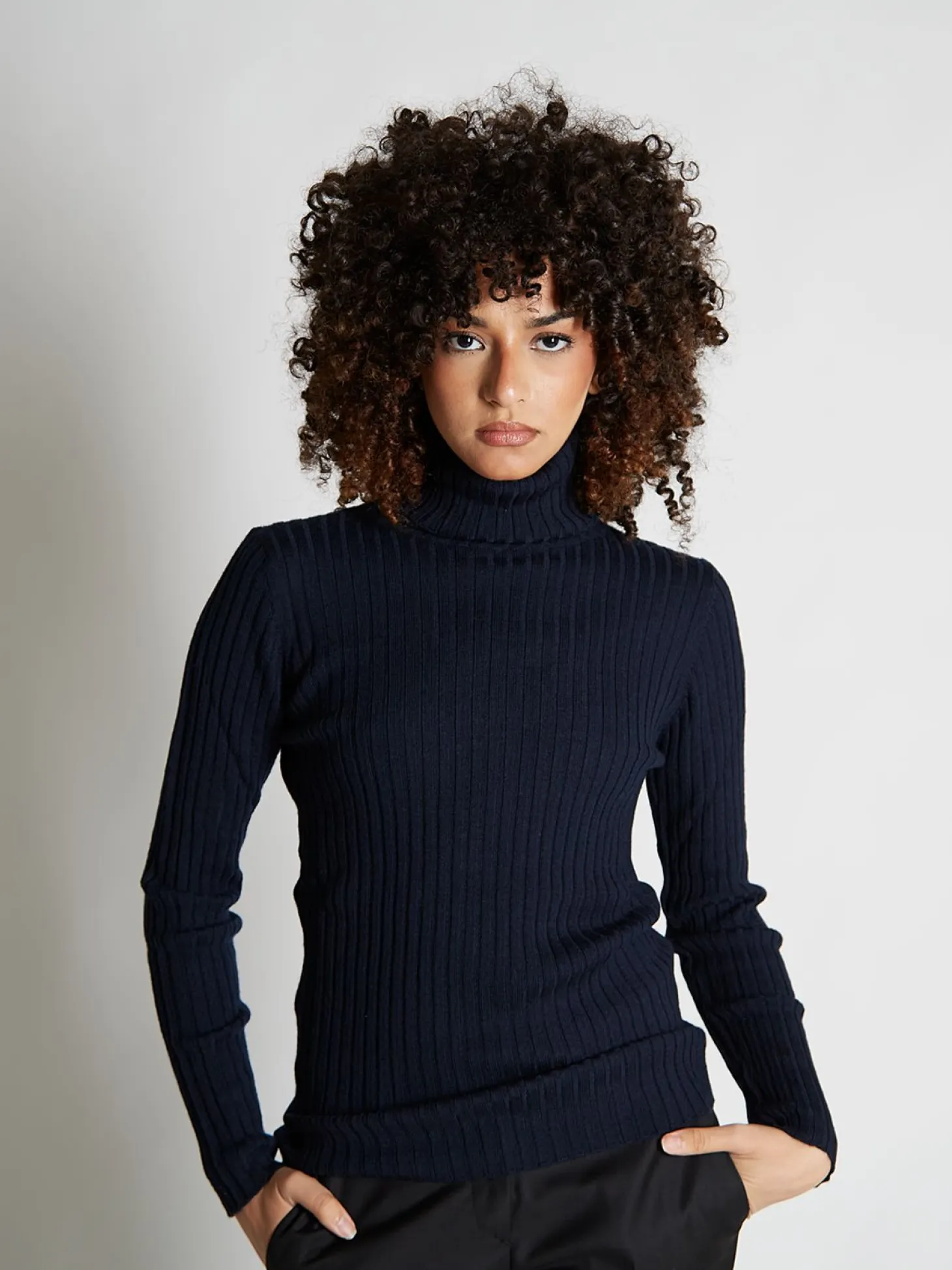 Pull pure laine mérinos col roulé côtelé Veronika